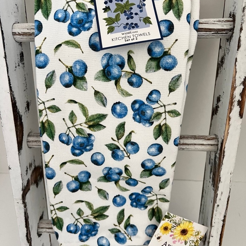 Set of TWO Blueberries Farmhouse Kitchen Towels NWT